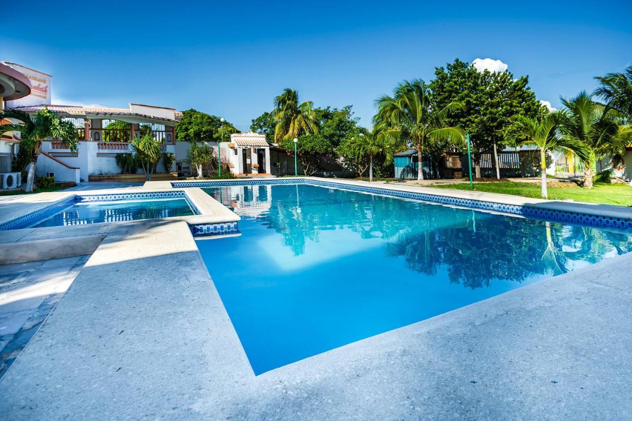 Capital O Oxtankah,Chetumal Bay Hotel Calderitas Luaran gambar
