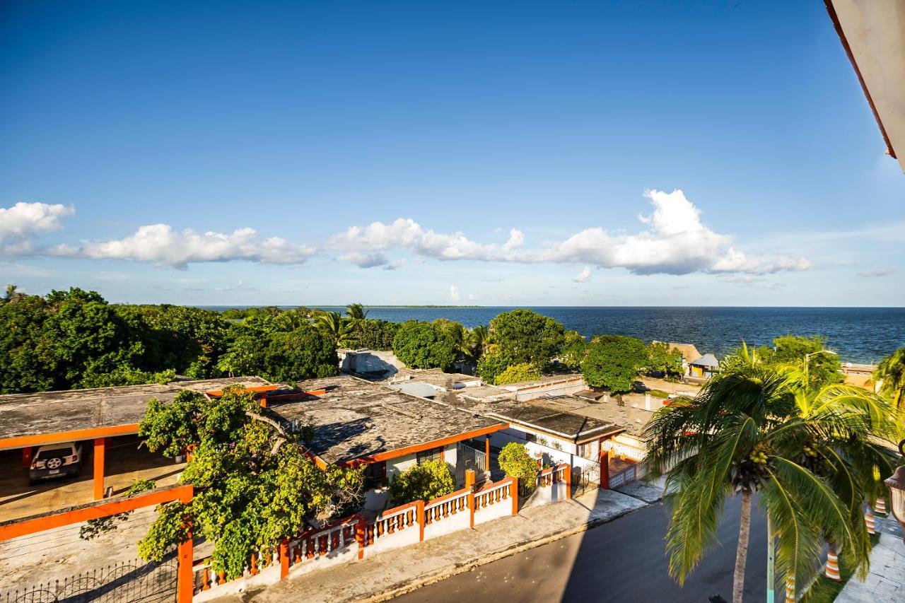 Capital O Oxtankah,Chetumal Bay Hotel Calderitas Luaran gambar